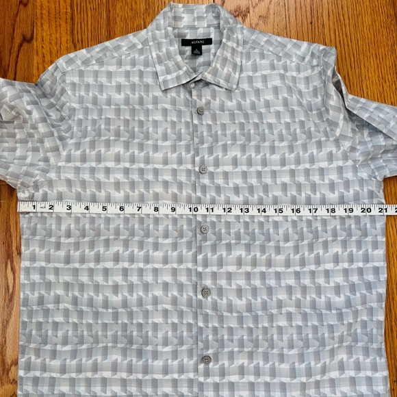 Alfani Button Front Long Sleeve Gray White Prisma Geo Print Causal Shirt Small - Picture 10 of 13